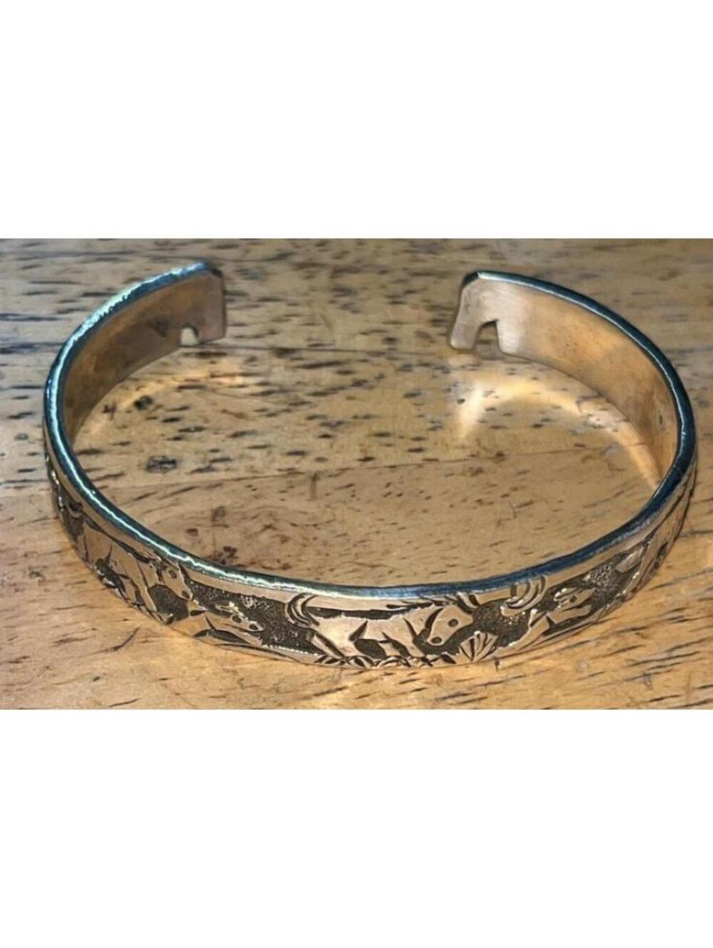 Navajo sterling silver design western style horses traditional bracelet cuff